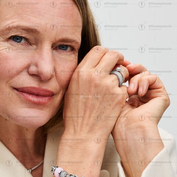 Pandora Mum Opalescent Heart Dangle Charm - Picture 6 of 6